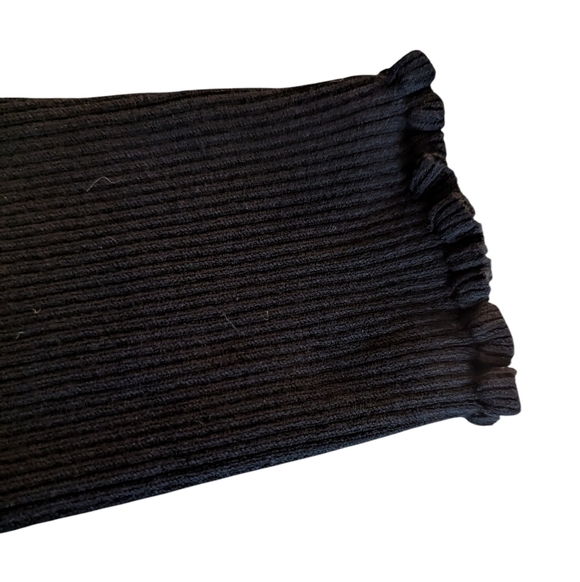 Ann Taylor Black Fitted Ribbed Long Ruffle Sleeved Sweater Size-Large - Picture 2 of 2